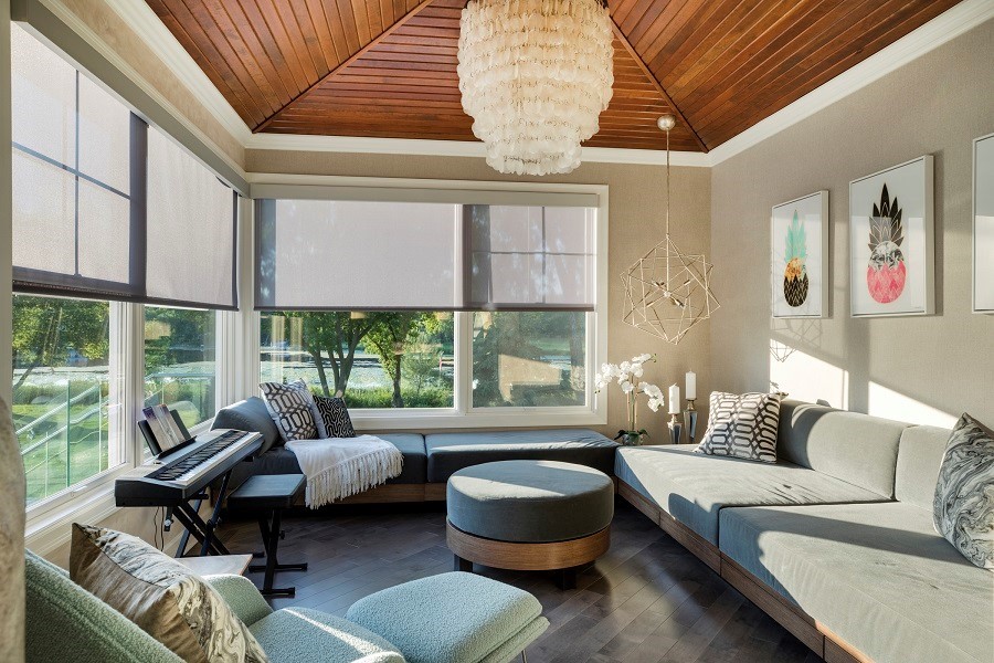 How Can Motorized Shades Boost Your Design and Entertainment?